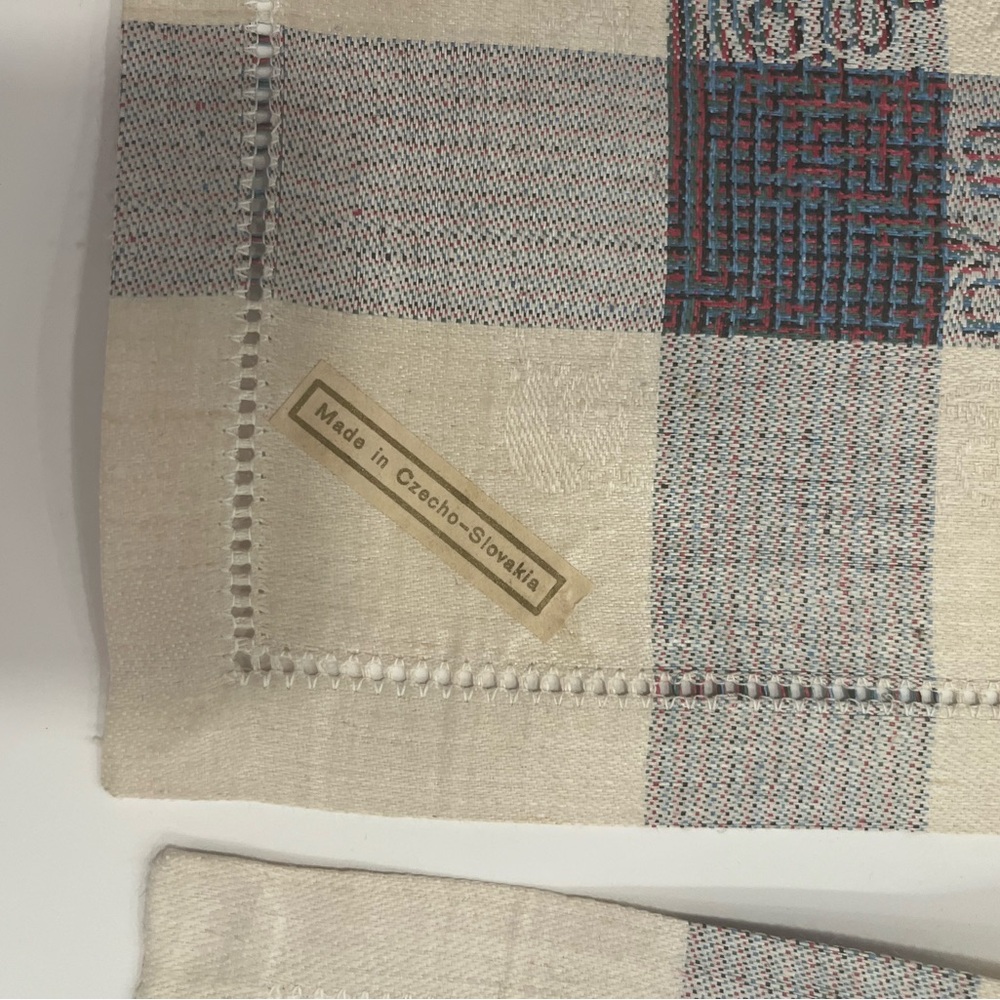 Blue and White Pure Linen Table Linens - Picture 5 of 5